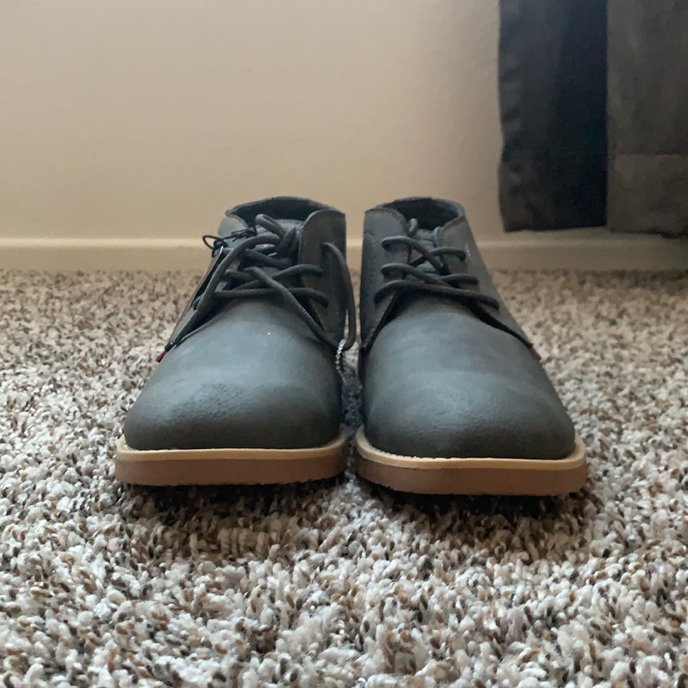 Brand New- Levi’s grey men shoes. Size 7.